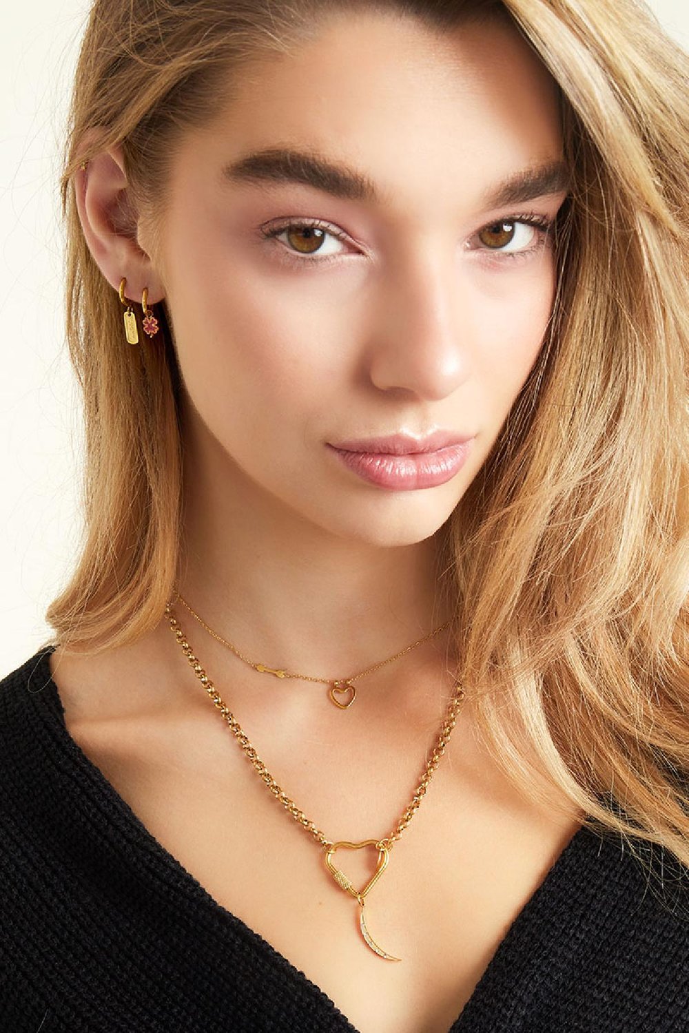 Collar de acero inoxidable con cierre de corazón. Plata h5Imagen2